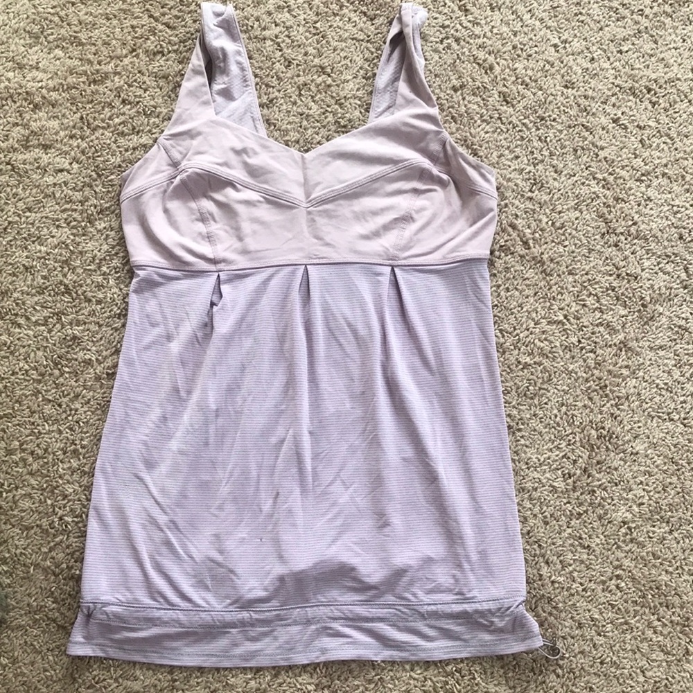 💜Lululemon Lavender cinch-bottomed Tank Top